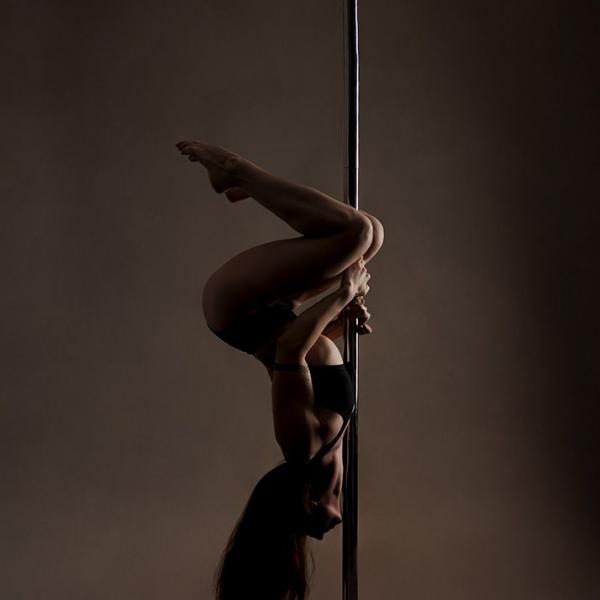 Tableau Pole Dance